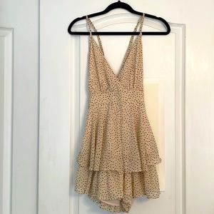 Princess Polly Cream with Brown Specs Ruffled Romper Size 6